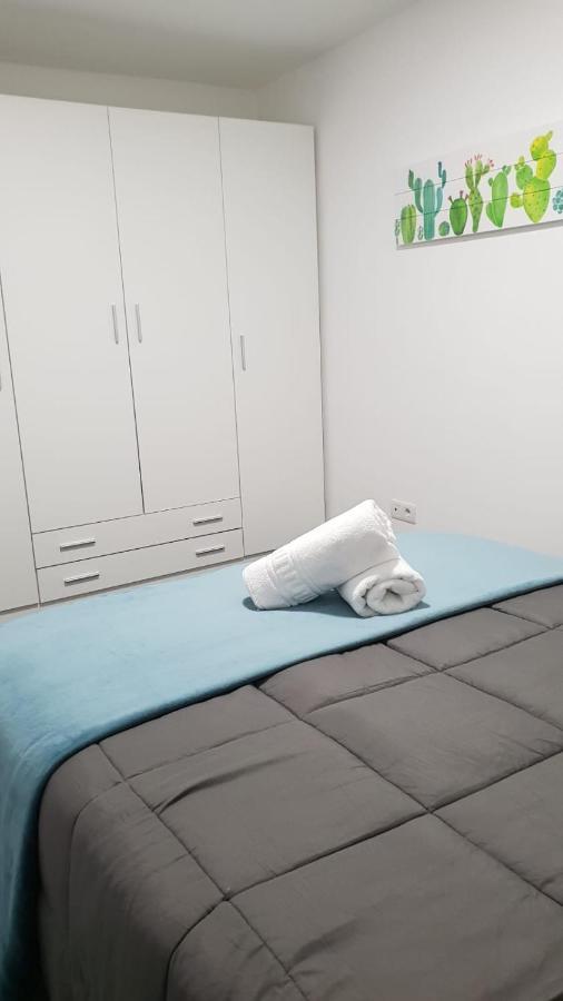 Apartament 5' Cc Yumbo San Bartolomé Dış mekan fotoğraf